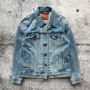 Levis Jacket Womens Small Light Blue Distressed Denim Jean Trucker